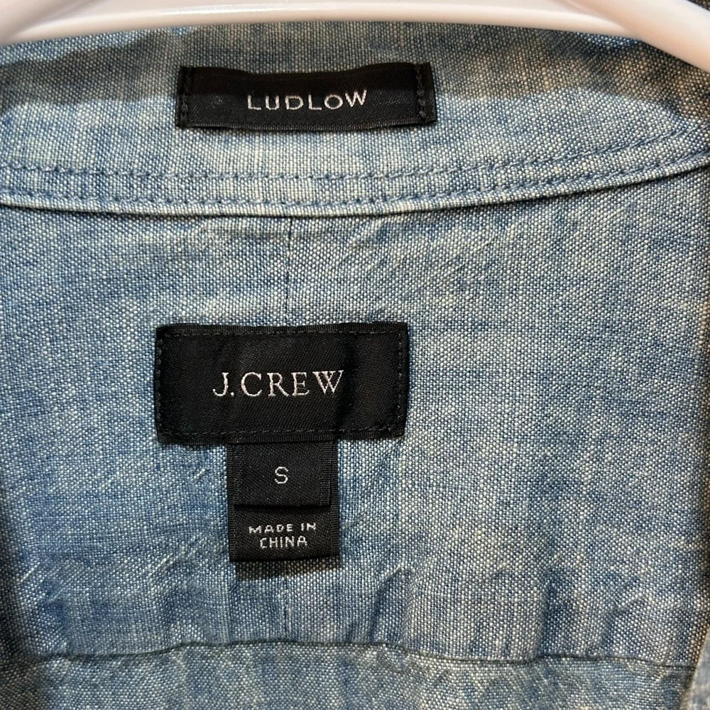 J. Crew Ludlow Button Down Shirt Mens S 100% Cotton Blue Chambray Western Rodeo